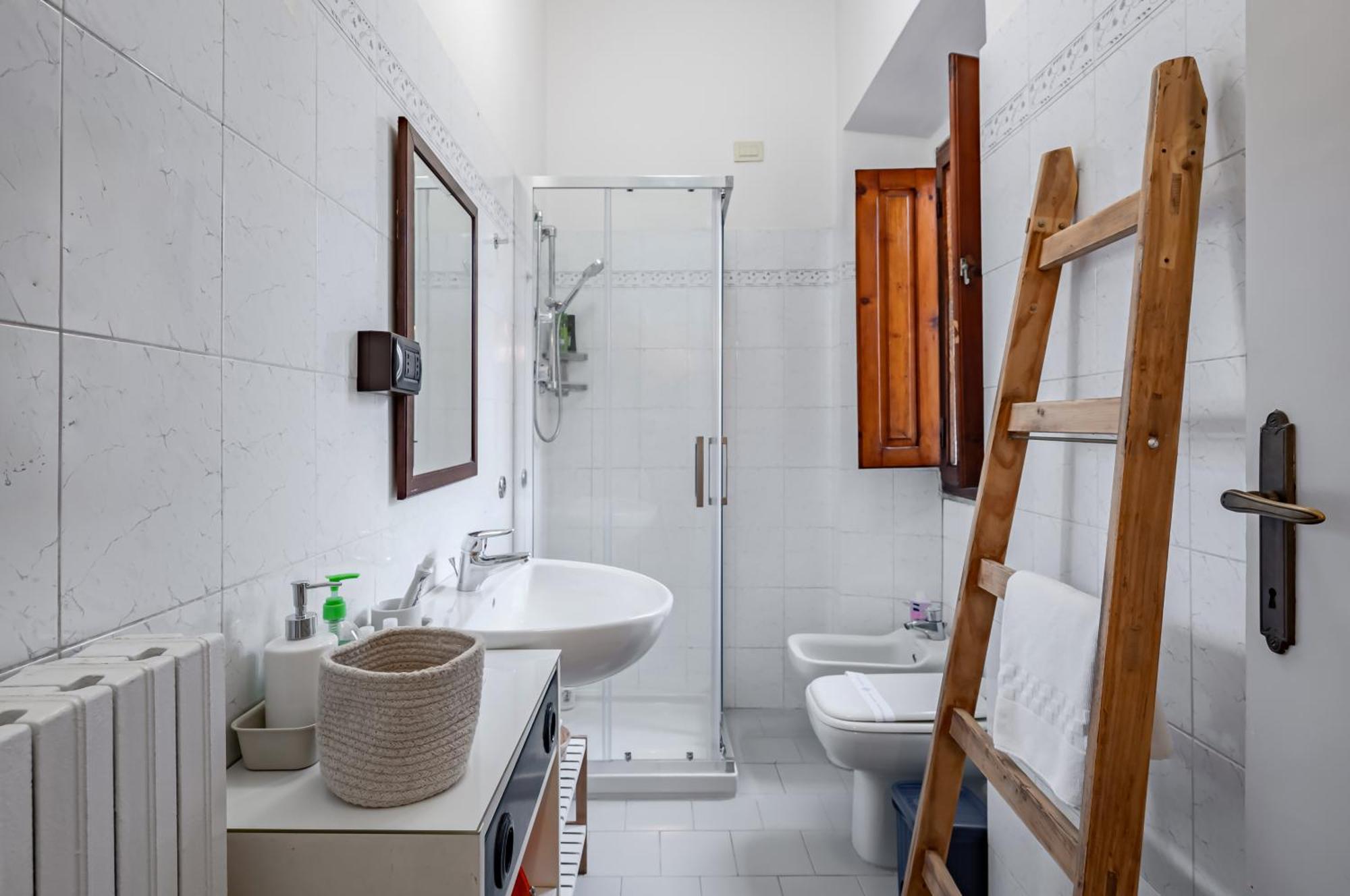 Beccaria & Sant'Ambrogio Lovely Apartment Firenze Esterno foto